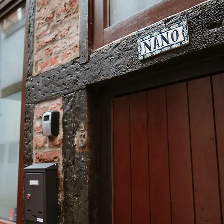 La Nano Maison De *
